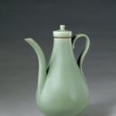 龙泉窑青釉执壶