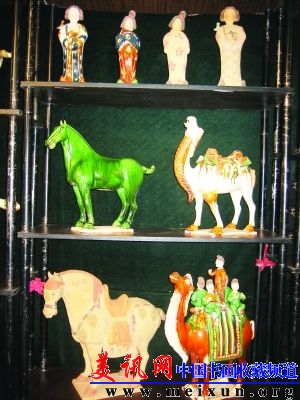 唐三彩仿制品。摄影 李秀薇