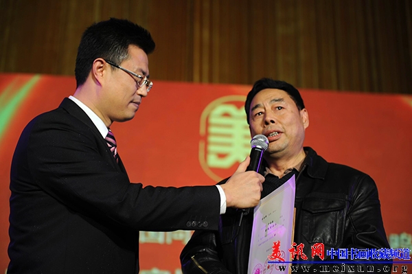 金奖获得者苗再新接受专访 钱晓鸣摄.jpg